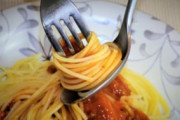 本場イタリアは使わないのに日本はパスタに「スプーン」　→　なぜ使うのか・・・！？
