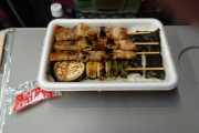 やきとり弁当おいしいよな…