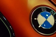 専門家「お金持ちになりたいなら5年落ちのBMWに乗りなさい」