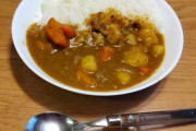 【朗報】カレーのじゃがいも、必要性が無いことに日本人が気付き始めるwwwww