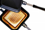 ホットサンドメーカー持ってるヤツｗｗｗｗｗｗｗｗｗｗｗｗｗｗｗｗ