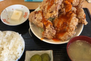 定食屋おばちゃん「唐揚げ定食680万円ね～！」ワイ「ウ…ワ、ワ…」ｱｾｱｾ