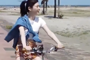 【動画あり】自転車で爽快に駆け抜ける！！！美脚すぎだろ・・・【乃木坂46】