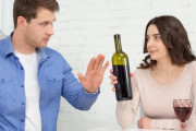 【米国アルコール離れ】「お酒を飲まなくなったアメリカ人」が飲んでいるものとは？飲酒人口は過去最低に