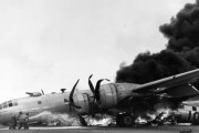「憎むべき敵の断末魔」京都上空で米軍B-29爆撃機を撃墜…80年前大々的に戦果報道！