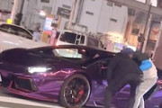 【動画】鹿児島でど派手なランボルギーニ乗りがヤンキー3人に絡まれてしまう。