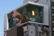 外国人「日本は未来に生きてるな」3D看板によるFF7のCMが話題に