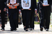 【新名神6人死亡】被告の女が起訴内容認める　TikTok見ながら運転か　スクショ撮ろうと13秒ほど脇見をしたまま時速約82キロで走行
