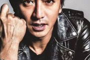 【画像】木村拓哉さん、街を１人で闊歩してるだけでカッコイイ