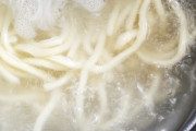【メシマズ嫁】僕が作った豚汁にうどんと茹で汁を合わせられて、めちゃくちゃ薄くなったんだけど…