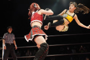 【動画】最近のアメリカ人が、熱狂している『女子プロレス』がこちらｗｗｗｗｗｗ