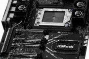 ASRock、電源2個とビデオカード3枚を搭載できる画期的なマザーボードを発表