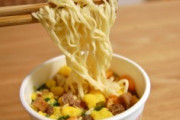 新婚の友人「食べたきゃ外食するかなんか買ってくればいいじゃん。私カップラーメンで充分だし」女なのに家事を全くやらなくてﾄﾞﾝ引き