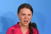 グレタ・トゥーンベリ(16) 「大人は世界観を脅かされると、子供をばかにする」