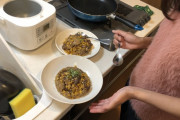 【画像】彼女(25)が作ってくれた炒飯を見てくれｗｗｗｗｗｗｗｗｗｗｗ