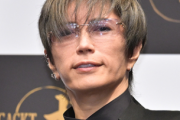 【動画】絶対にユニフォームを着ないという意思を感じるGACKTの始球式ｗｗｗｗ