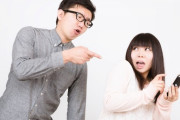 やましいことは無いことが前提で、妻が勝手に携帯を見ることをどう思いますか？
