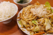 【画像】ラーメン二郎の麺がないバージョンのサラダとか丼とか出す店やったら流行るかな？