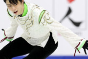 羽生結弦写真集が「写真集」と「スポーツ関連」ジャンルで１位獲得