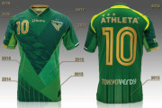 東京ヴェルディが「 ATHLETA×VERDY 10年記念ユニフォーム」を発表　2012年から10年間の歴代ユニフォームデザインをマッシュアップ