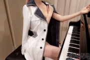 【画像】YouTubeのコスプレピアノさん、ほぼ裸ｗｗｗｗｗｗｗｗｗ