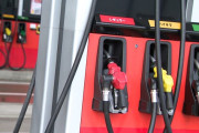 ガソリン価格 「過去最高値」に、1リットル当たり186円50銭
