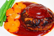 ハンバーグにケチャップ←わかる、ステーキにケチャップ←？？？