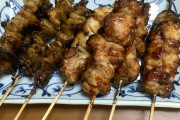 焼き鳥はやっぱ塩だよなあ←こいつ
