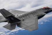 新規開発？F-35Cの改良機？米海軍が選択を迫られる次世代戦闘機の行方