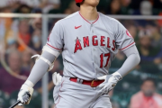 大谷翔平(27).257(136-35) 10本 26点出塁率.303 OPS.880←この化け物