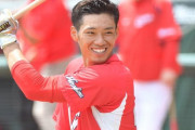 【朗報】カープ中村奨成、生存確認！今季初出場で2塁打＆盗塁阻止の大活躍