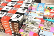 まるで投資！数百円だったカセットテープの価格が高騰していると話題　メタルテープは7,000円～15,000円