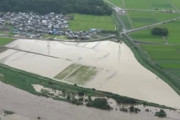 大雨で川が氾濫した滋賀県長浜市の写真が「見事な治水」と話題に！「しっかりと防災の仕組みが機能してる」
