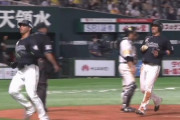 GIF画像　中村奨吾、逆転2点タイムリーきたぁぁぁぁぁ！！ロッテが逆転された直後にひっくり返す！