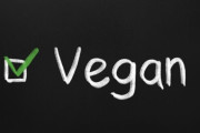 日本のビーガンフードは本当においしいのか食べてみました♪「友達の名前はリーガンです」「ゴーカートはマジなの？」海外の反応