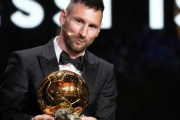 名物記者がメッシのバロンドール受賞を批判「8回のうち5回しか値しない」 C・ロナウドが反応「一緒に笑った」