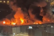 ロシアの首都モスクワ郊外のショッピングセンターで大規模爆発…火災発生で1人が死亡！