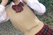 深田えいみ(21)、制服画像を投稿