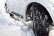 普通タイヤで雪道行くことになったんだが