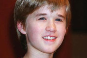 【画像あり】『シックス・センス』の天才子役　オスメント君の現在が凄い　衝撃的な変貌！
