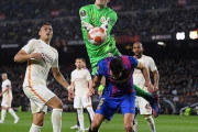 バルセロナ、ホームでガラタサライと0-0ドロー…レンタル中のGKペーニャが好セーブ連発し牙城崩せず　ELラウンド16第1戦（関連まとめ）