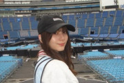日向坂46「ひな誕祭」オフショットに反響　「見返り美人すぎる」「オフ感満載」