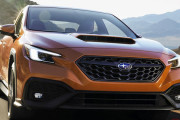 スバル新型「WRX」世界初公開！２．４リッターターボエンジン搭載　２７４馬力