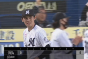 佐々木朗希、初回3安打浴びるも菅野の好送球で無失点に抑える！