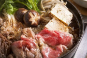 すき焼きガキ「野菜肉全部入れてタレドバァやねぇ！」ワイ「うん、全部捨てるね」ｻﾞﾊﾞｧｱ