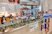 【ウマ娘】東京競馬場の飲食店さん、ウマ娘フィギュアで溢れかえってしまうwww