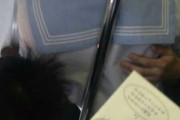 【画像】電車内にJKを痴漢から守る紳士が現るｗｗｗｗｗｗｗｗｗｗｗｗｗｗｗｗ