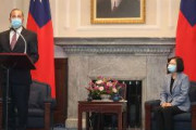 アザー米厚生長官、台湾・蔡総統と会談　断交後最高位の高官　中国は猛反発、報復措置示唆