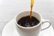 睡眠薬を入れたコーヒーを飲まされ物損事故 → 飲ませた男性がお見舞いに来て腕時計など騙し取る
