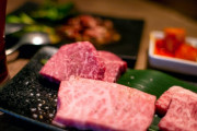 【悲報】ワイ、初任給で家族を高級焼肉屋に連れて行くも不評